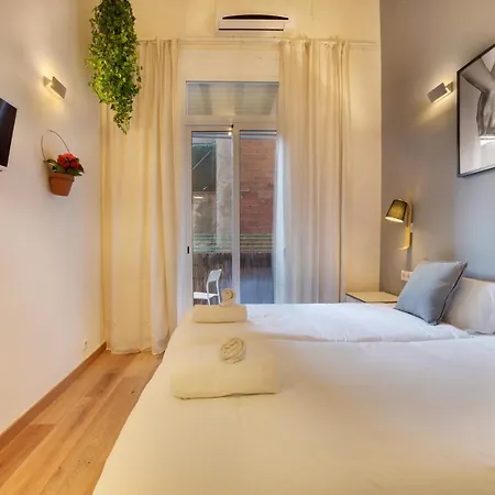 Aqua Apartment By Olala Homes